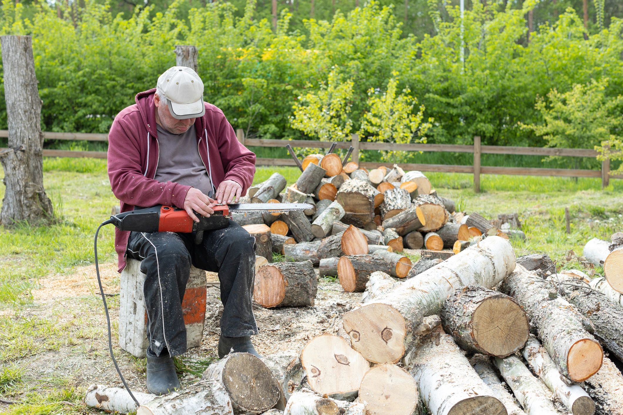 Tree work and wood cutting on a residential property